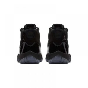 RETRO 11 ‘CAP AND GOWN’