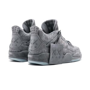 Retro 4 ‘KAWS x’