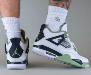 AIR JORDAN 4 “SEAFOAM”