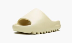 Yeezys Slide “Bone”