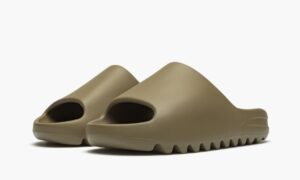 Yeezys Slide “Earth Brown”